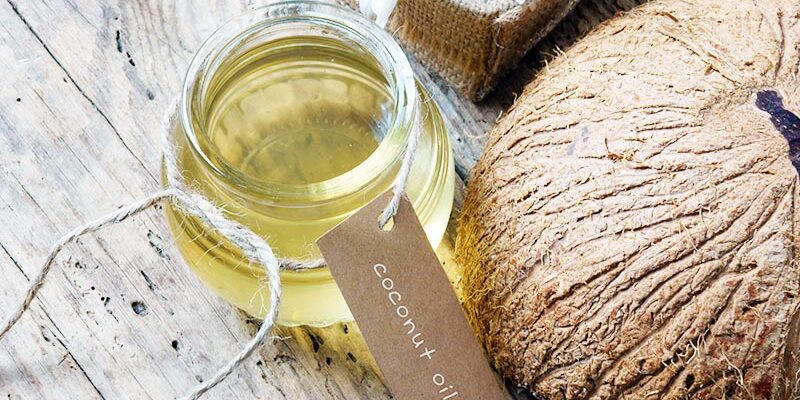 Zahnpflege mit Kokosnussöl — was verbirgt sich hinter dem Trend?